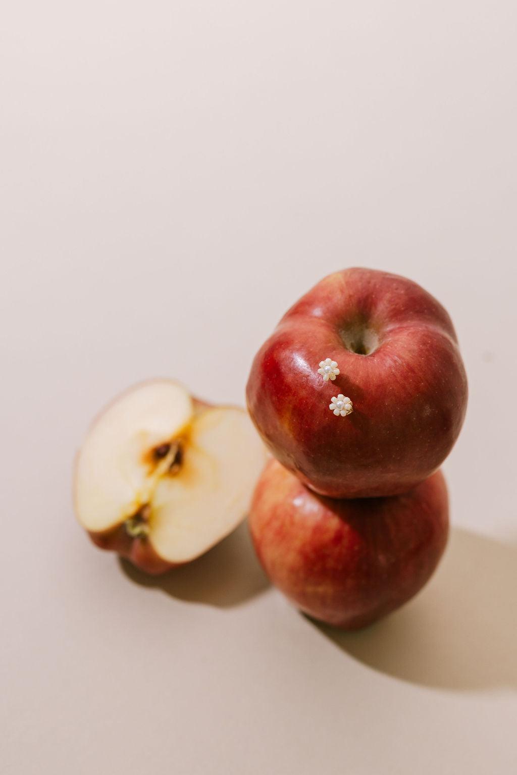 Alexiane lillekujulised kõrvarõngad