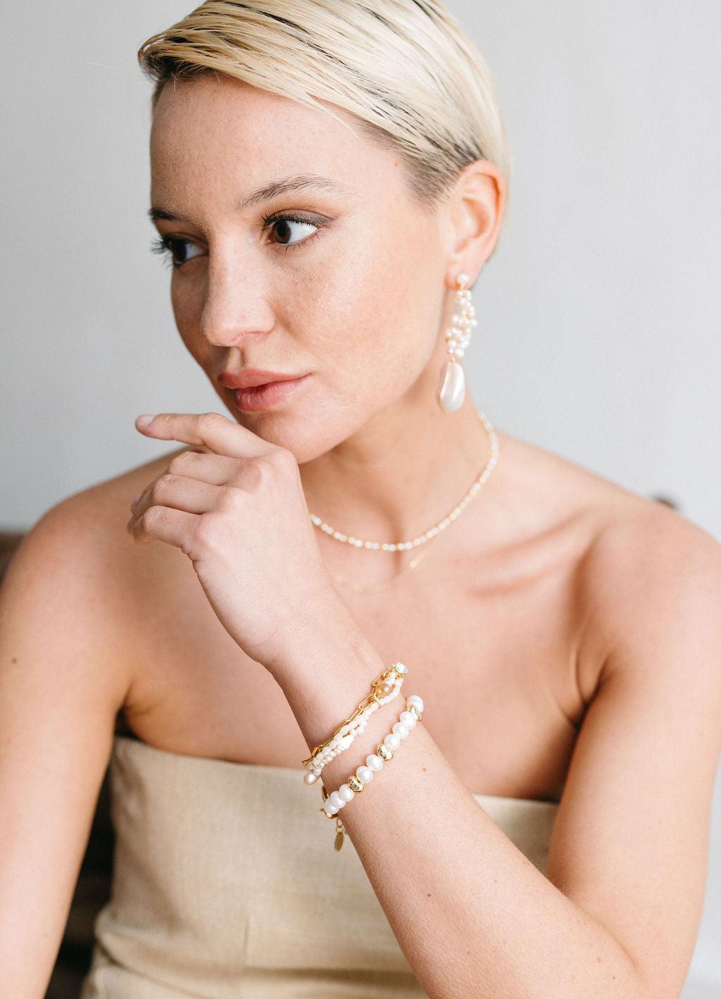 Max pikad kõrvarõngad pärlitega