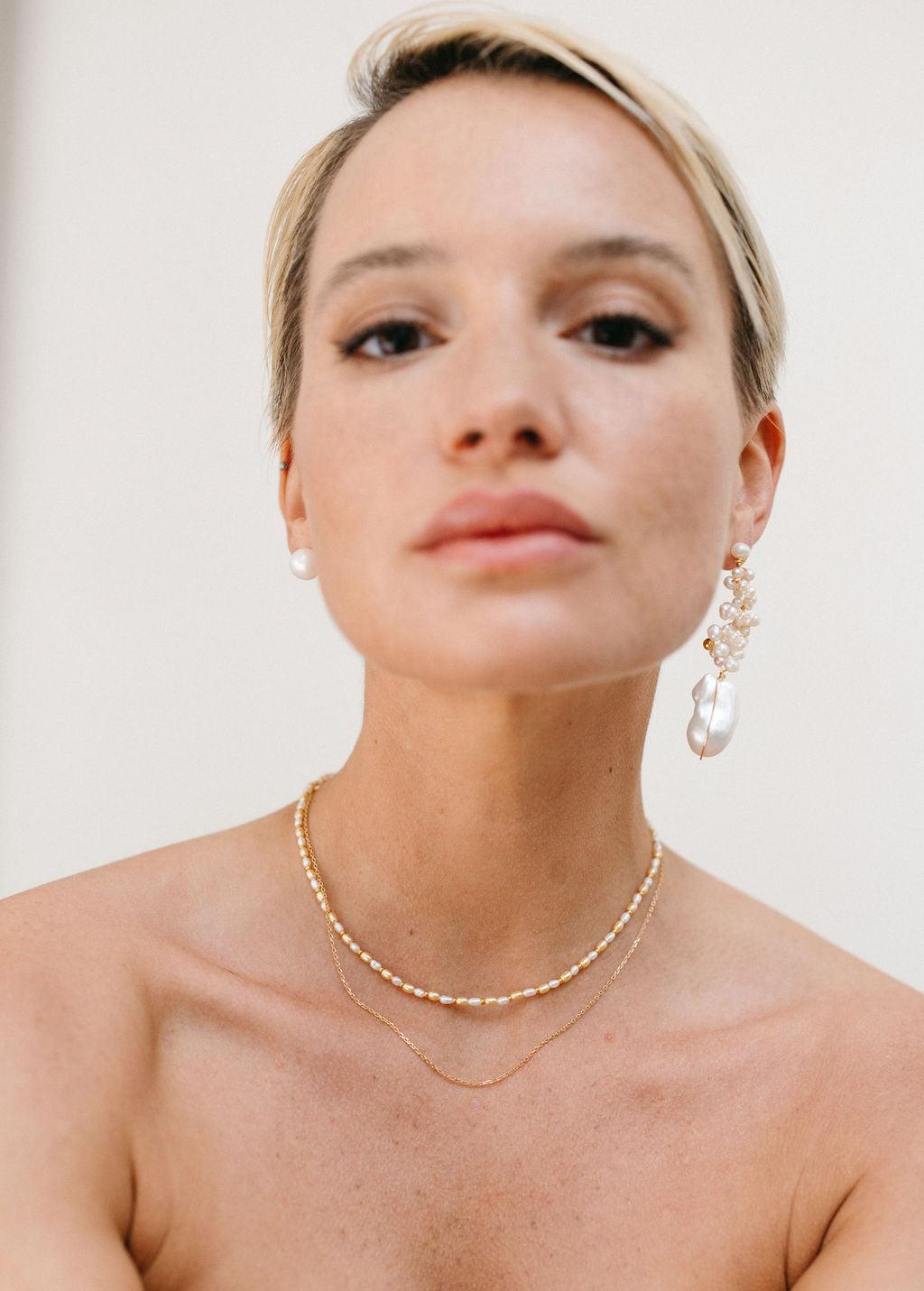 Max pikad kõrvarõngad pärlitega