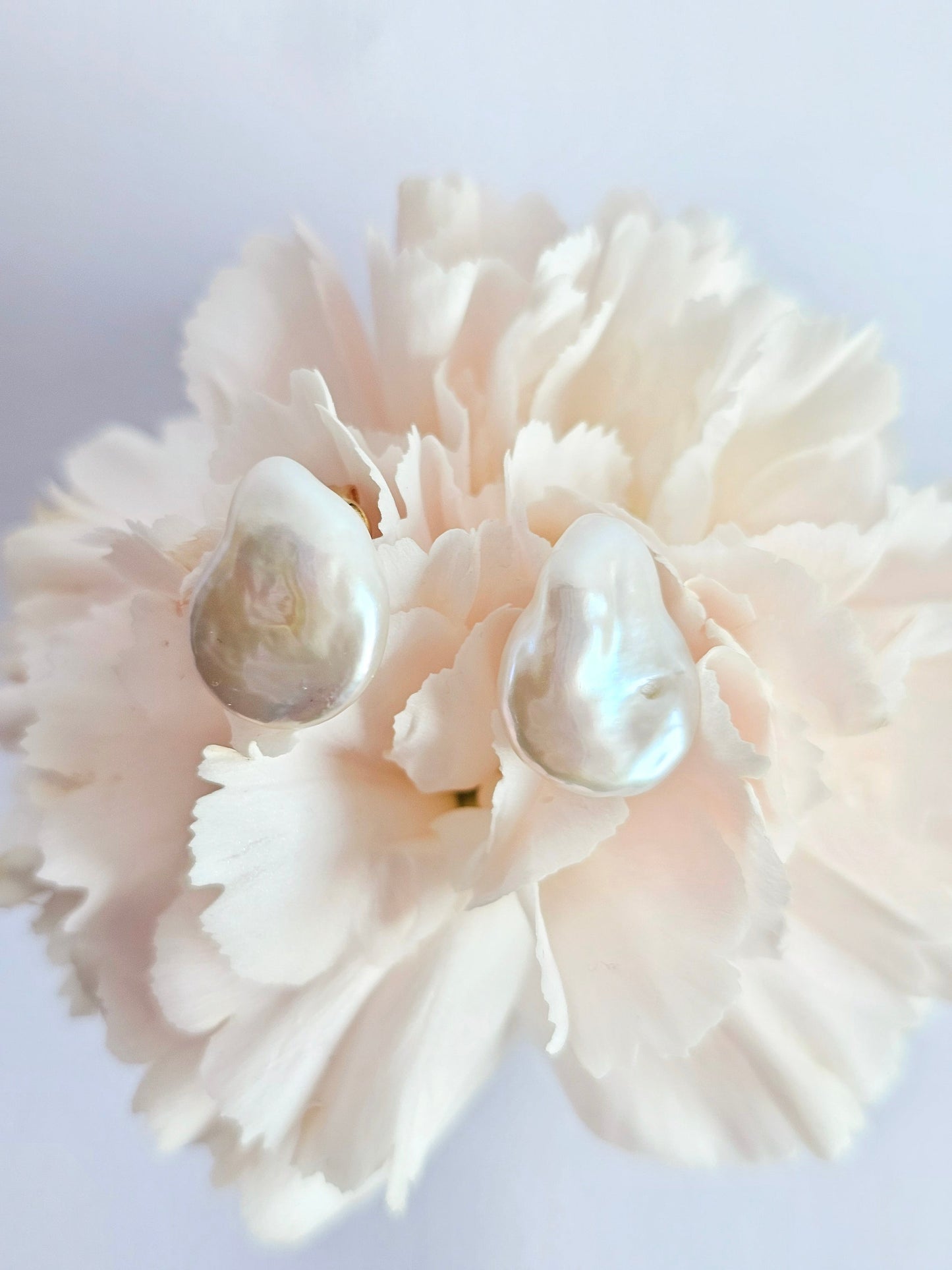 Sienna pärl-nööpkõrvarõngad 