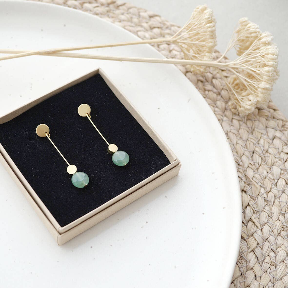 Kõrvarõngad AVA Aveturiin