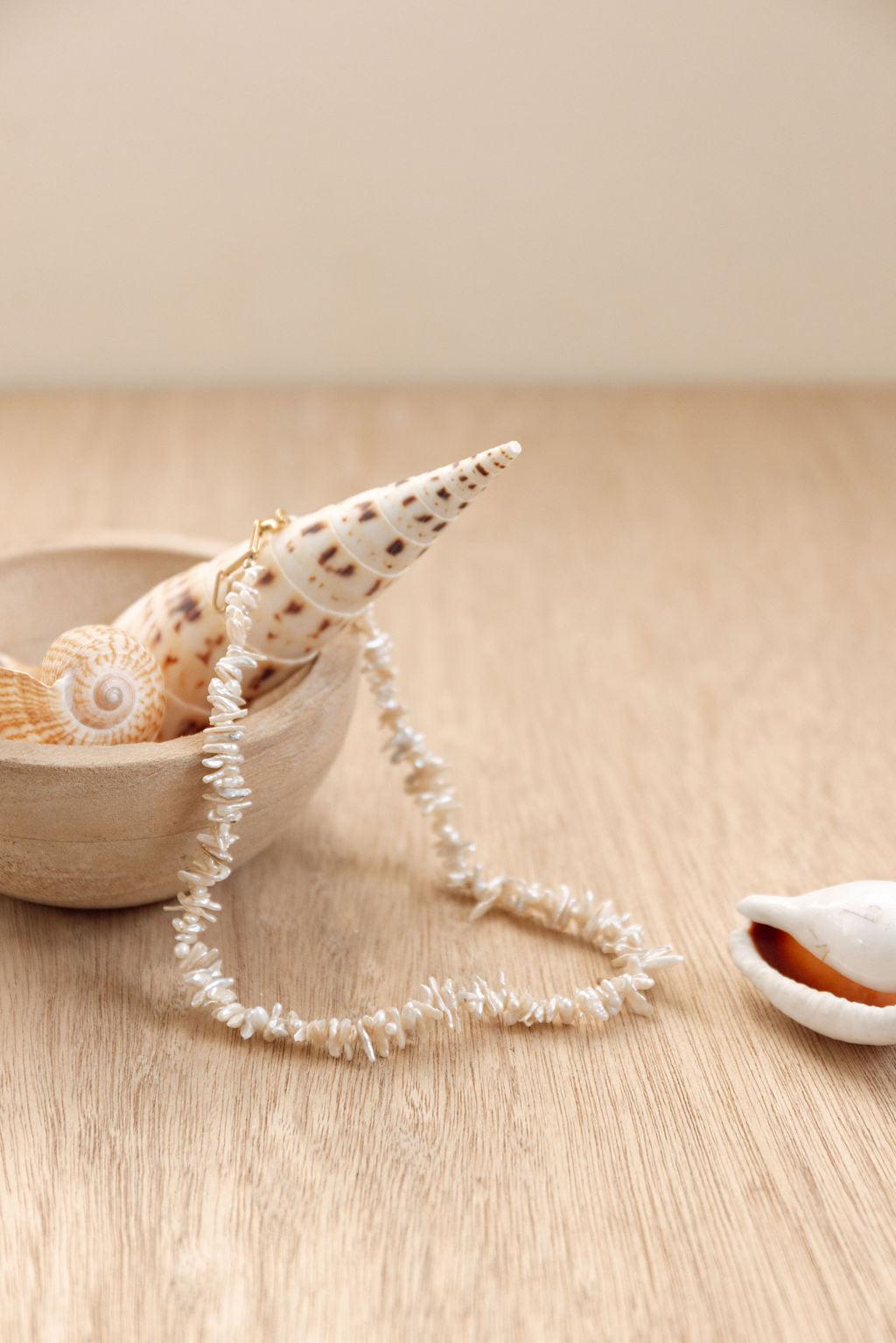 Eva pärlitest choker-kaelakee